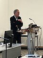 Prof. Dr. Jan Terpstra während seines Vortrags Prof. Dr. Jan Terpstra während seines Vortrags
