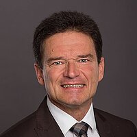 Bätge, Frank Bätge, Frank