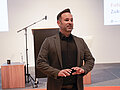 Tag der Lehre 2025 Aufnahme von Moderator Daniel Al-Kabbani.