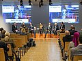 Aufnahme einer Podiumsdiskussion.