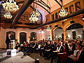 Aufnahme des Veranstaltungsraums und der Teilnehmenden.